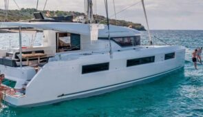 06. Catamaran à louer privé