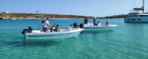 Rent a 5 meter boat